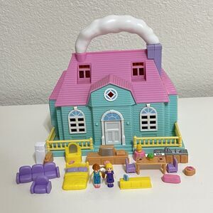 Vintage Blue Box Tiny Dreams Carry Along Mini Doll House Playset Toy